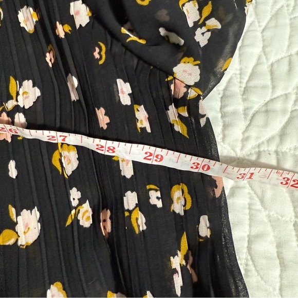 ASOS Black and White Relaxed Ruffled Blouse - Picture 6 of 10